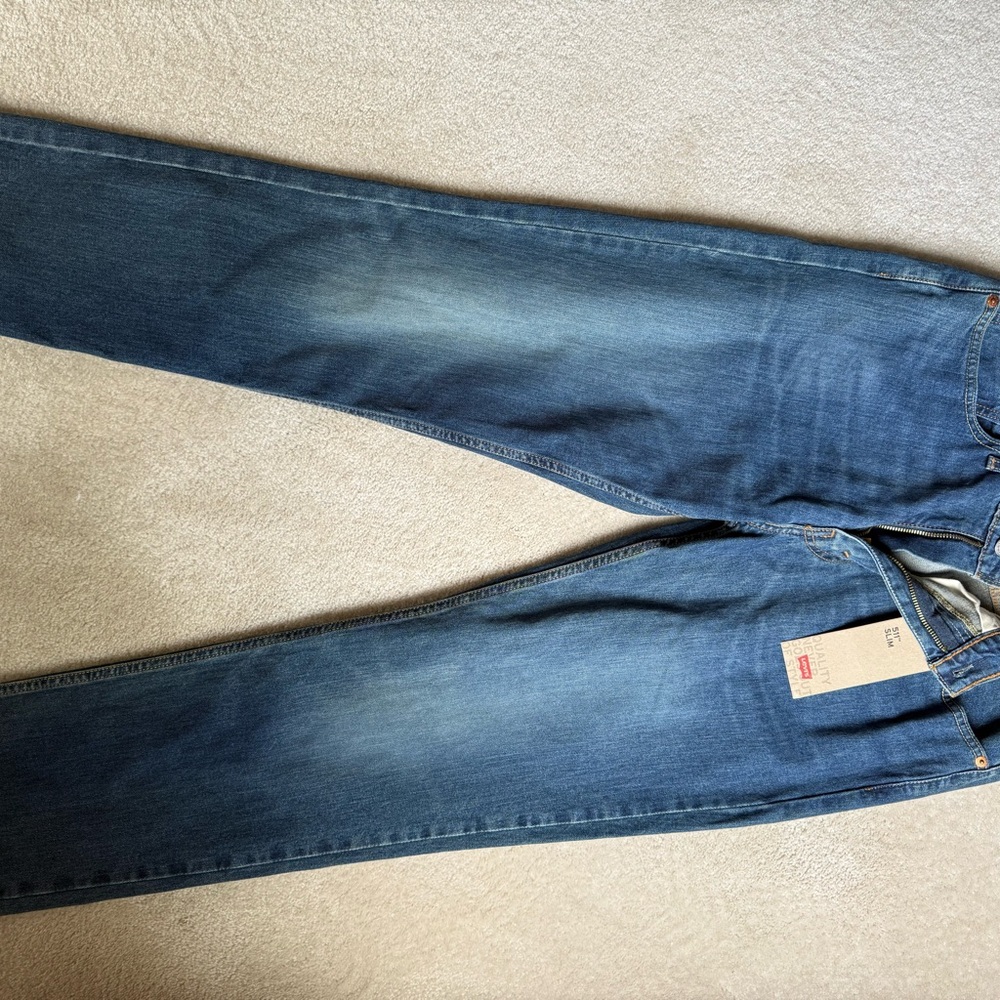 Levi's Men's Slim Fit Blue Jeans NWT